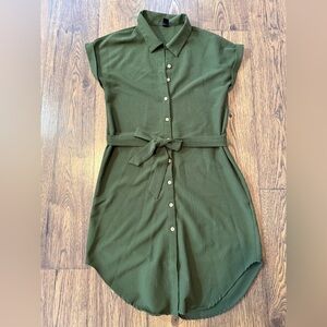 Green Button Down Short Sleeve Midi Dress
